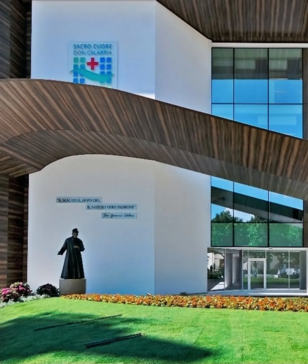 Entrance of the IRCCS Sacro Cuore Don Calabria Hospital in Negrar