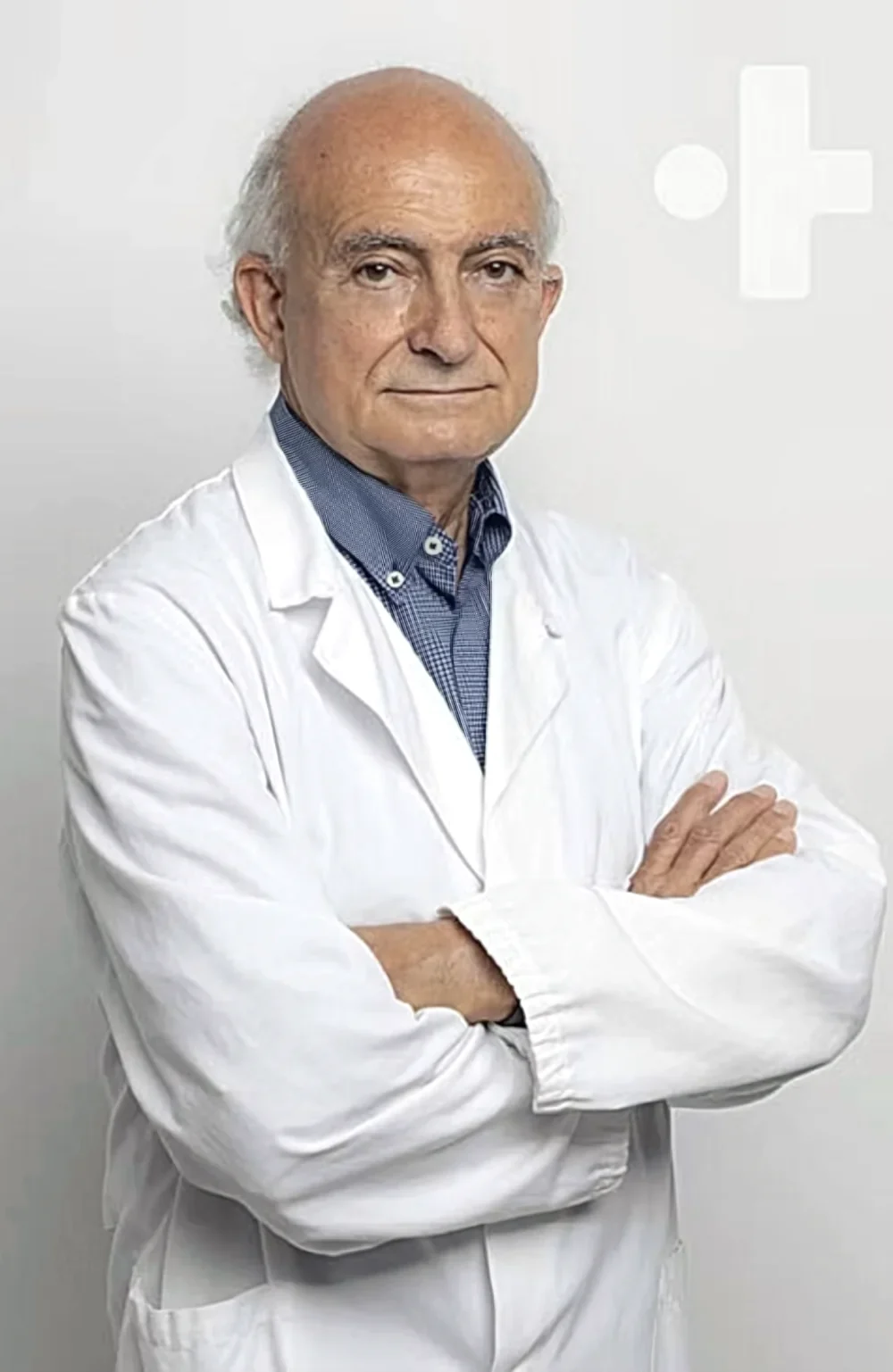 Portrait of Prof. Walter Artibani in a white coat